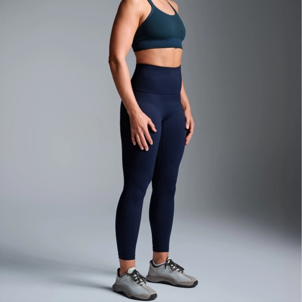 NWOT LNDR Women's Navy Blue  High-Waisted Compression 7/8 Leggings XS/S